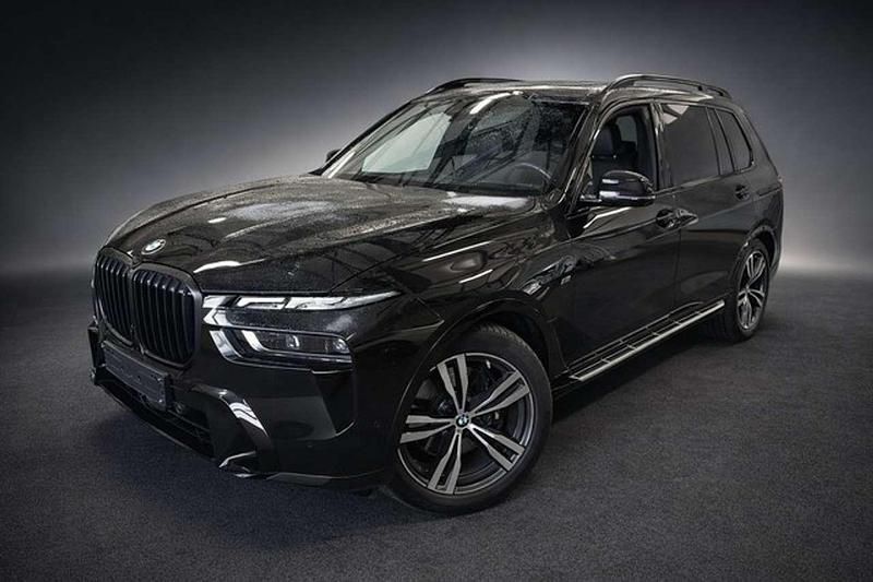 Gebraucht BMW X7 Executive 352 PS (258 kW) 2024 Schwarz SUV