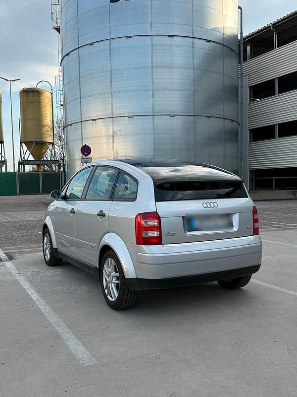 Second-hand Audi A2 75 CP (55 kW) 2001 Argintiu Hatchback