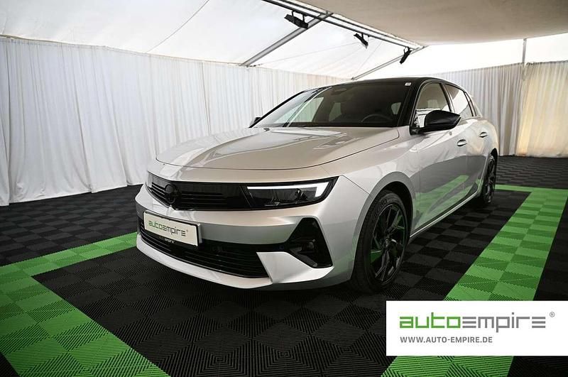 Silber Gebraucht 2023 Opel Astra GS Line Limousine | 18.490 € (Guter Preis) - Bild 1/3