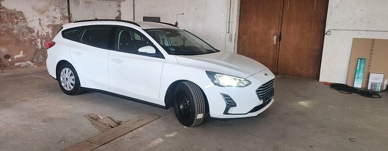 Gebraucht Ford Focus Active 120 PS (88 kW) 2021 Weiß Kombi