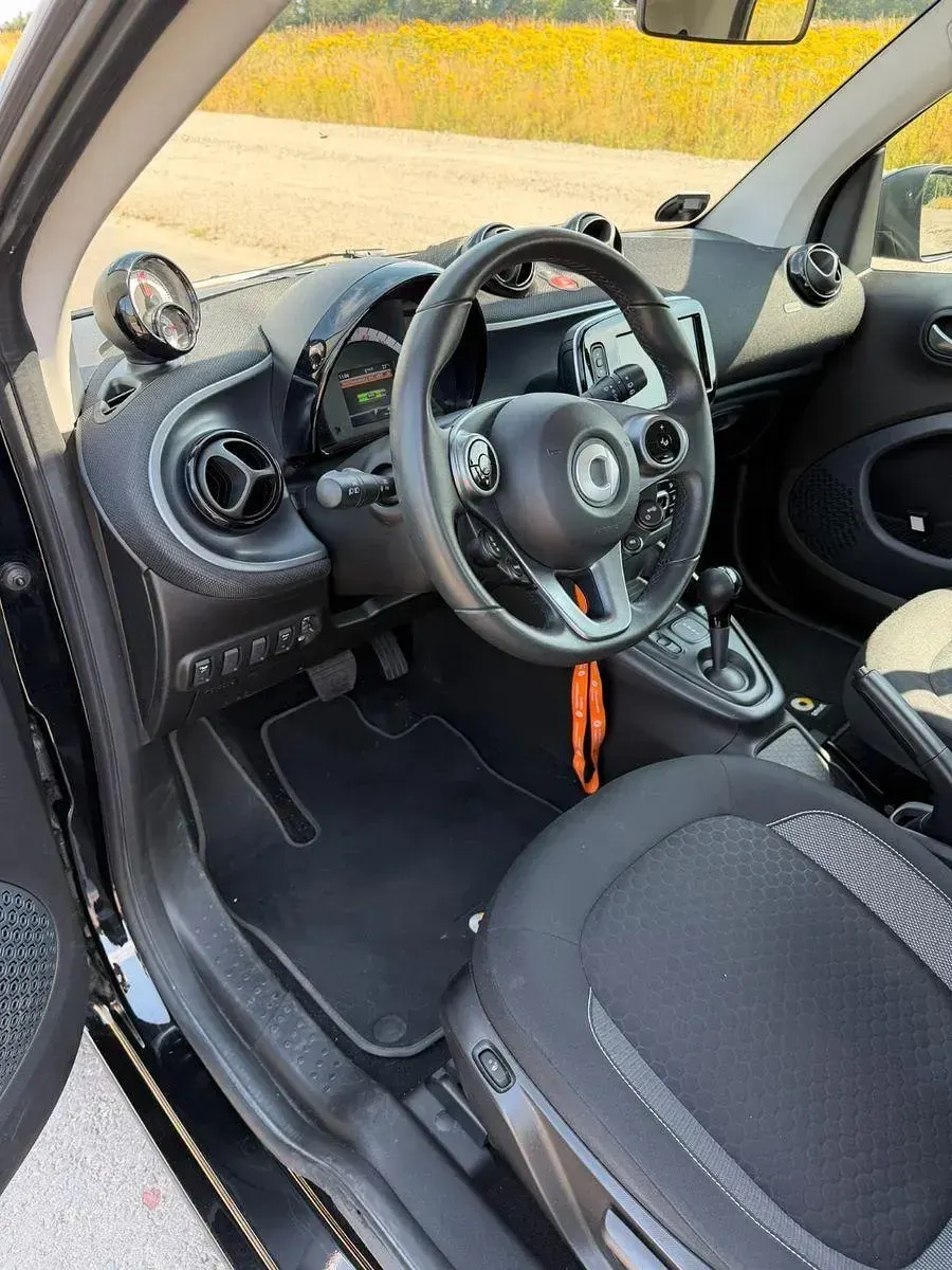 Gebraucht Smart ForTwo Coupé 60 kW (82 PS) 2020 Schwarz Coupé