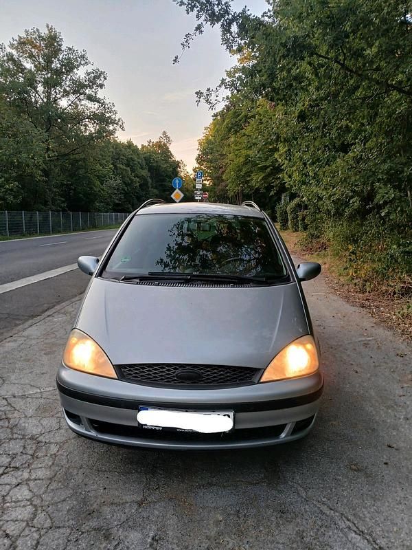 Silber Gebraucht 2003 Ford Galaxy Van / Kleinbus | 1.350 € (Fairer Preis) - Bild 1/4