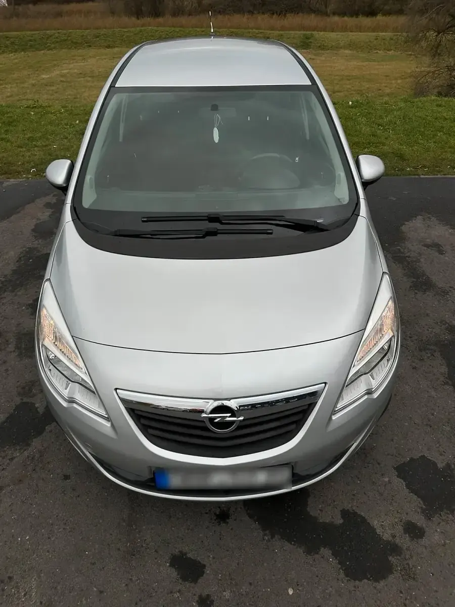 Gebraucht Opel Meriva 101 PS (74 kW) 2010 Silber Van / Kleinbus