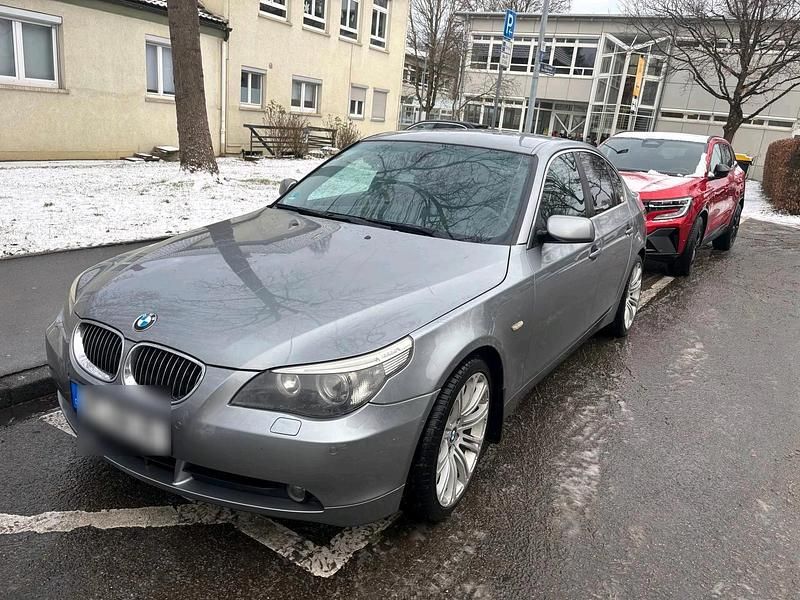 Grau Gebraucht 2007 BMW 525 Limousine | 3.700 € (Superpreis) - Bild 1/4