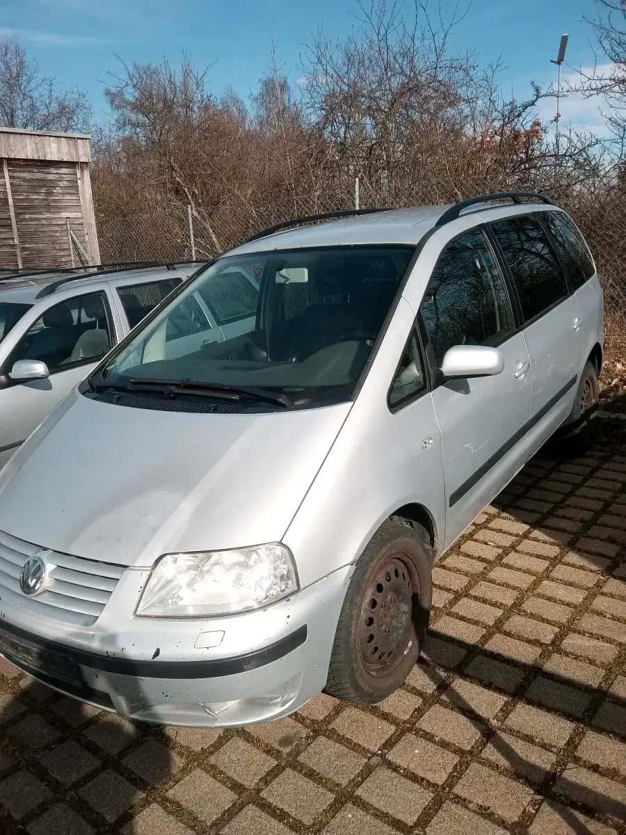 Gebraucht VW Sharan 150 PS (110 kW) 2001 Silber Van / Kleinbus