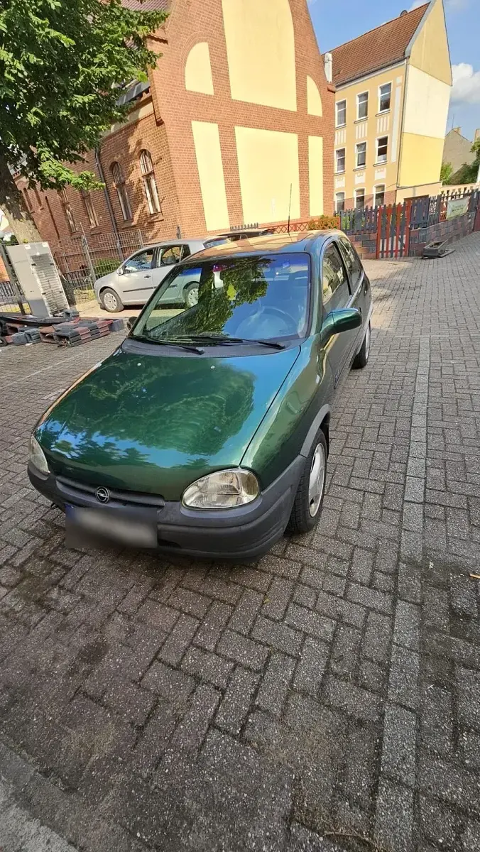 Occasion Opel Corsa 60 ch (44 kW) 1997 Vert Citadine