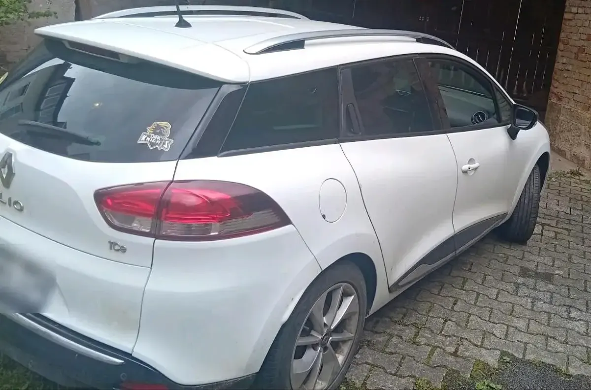Gebraucht Renault Clio Expression 90 PS (66 kW) 2015 Weiß Kombi