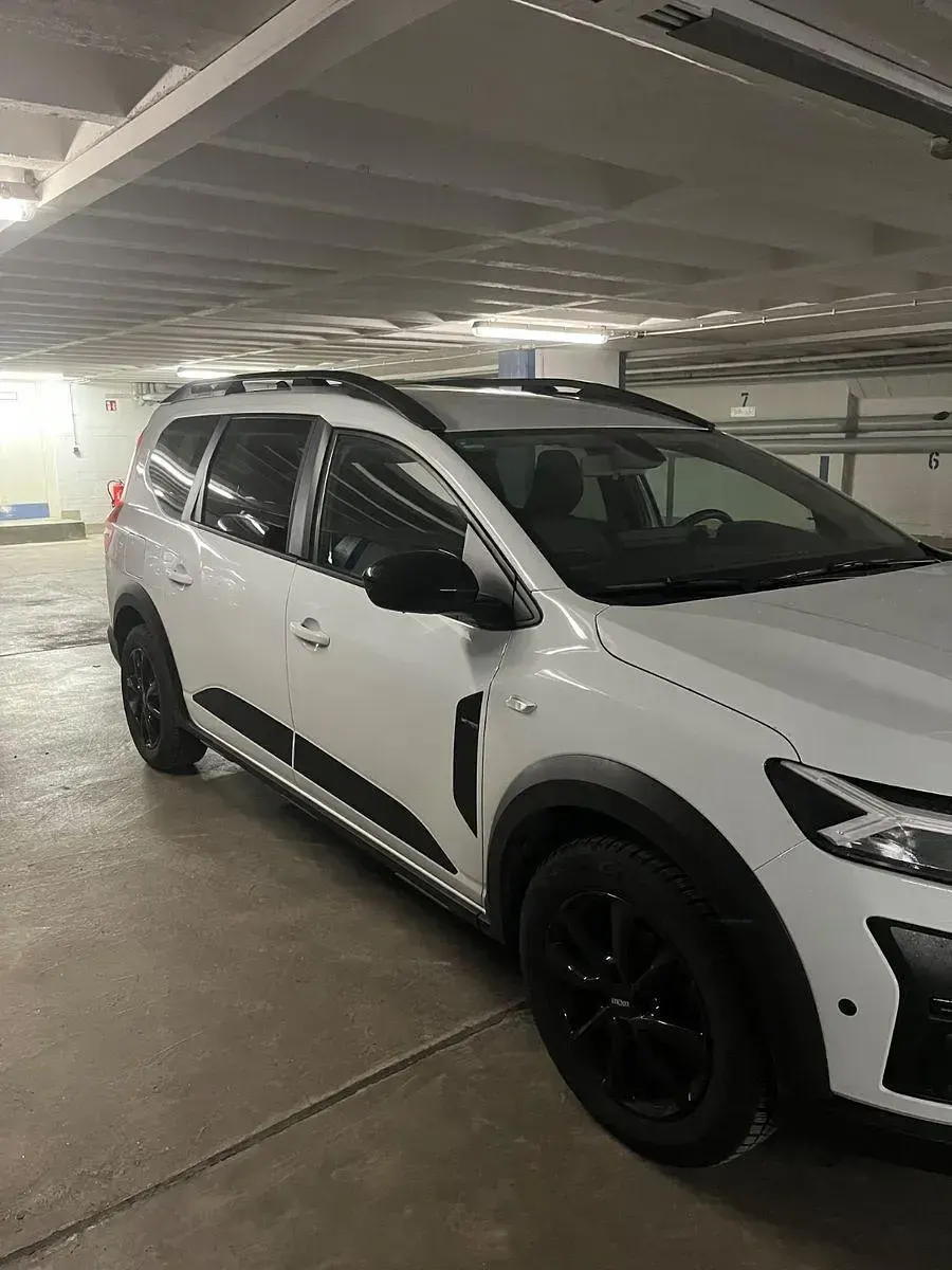 Gebraucht Dacia Jogger Extreme 110 PS (80 kW) 2023 Weiß Van / Kleinbus