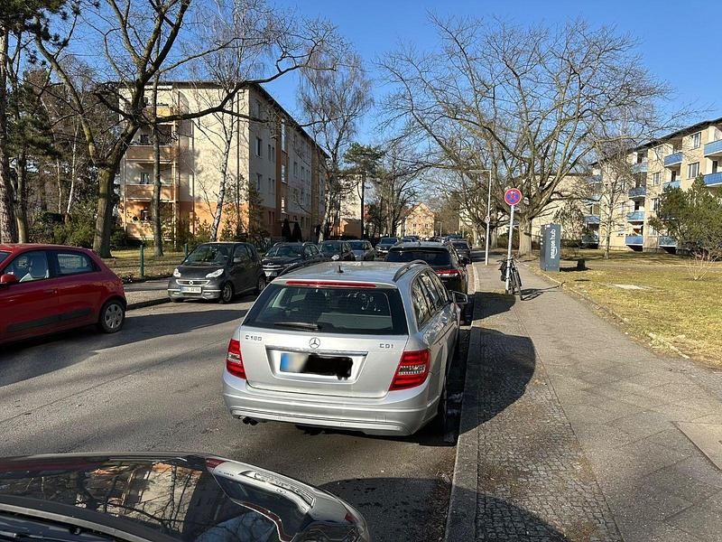 Gebraucht Mercedes C180 120 PS (88 kW) 2011 Silber Kombi