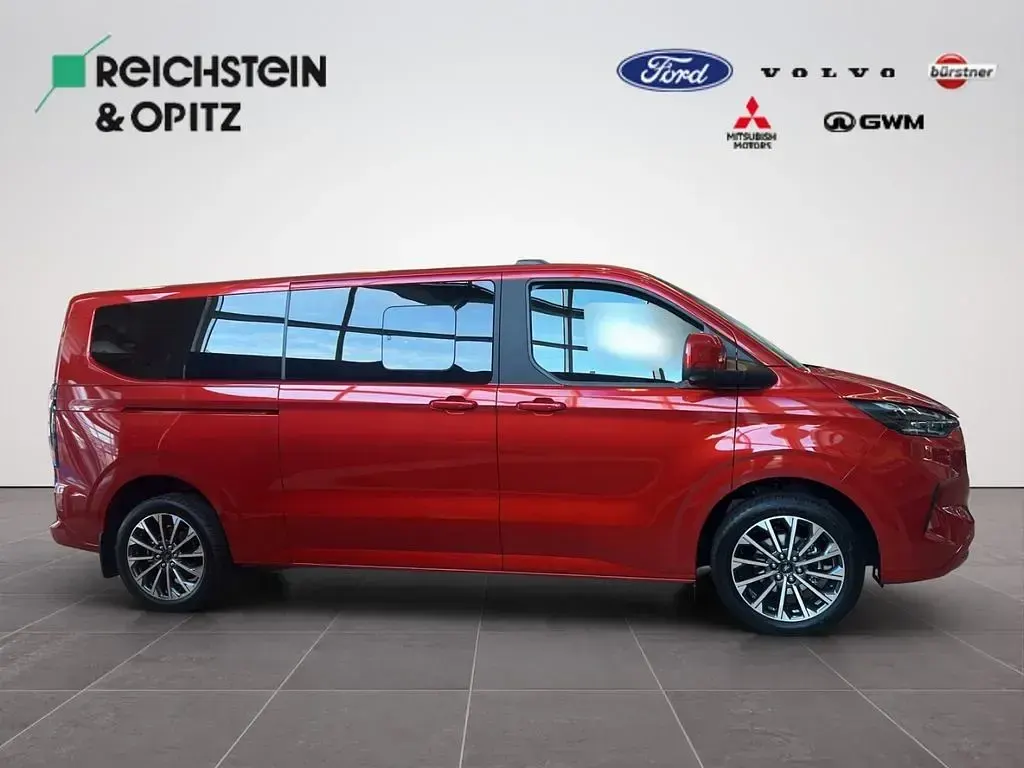 Neu Ford Tourneo Titanium X 170 PS (125 kW) 2026 Rot Van / Kleinbus
