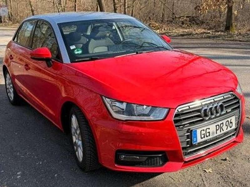 Gebraucht Audi A1 Sportback Sport 95 PS (69 kW) 2018 Rot Kleinwagen