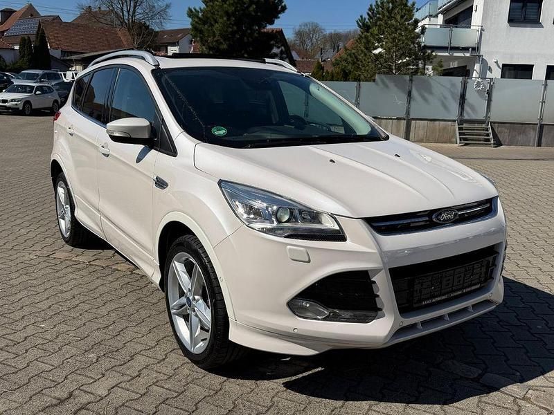 Używany Ford Kuga Individual 179 KM (131 kW) 2016 Biały SUV