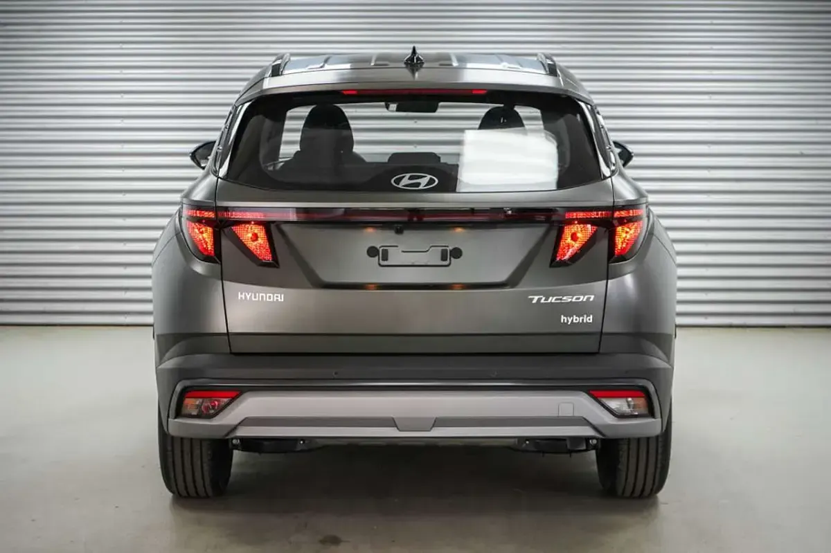 Neu Hyundai Tucson Blackline 238 PS (175 kW) 2026 Pine green matt metallic () SUV