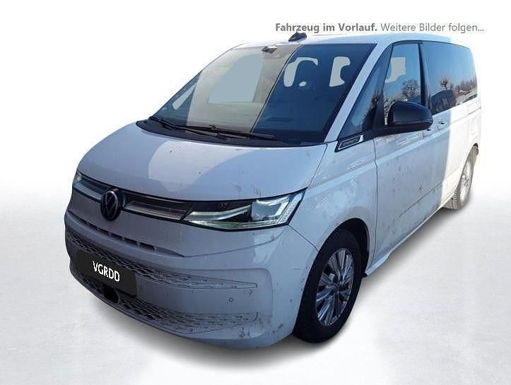 Gebraucht VW Multivan Life 150 PS (110 kW) 2022 Weiß Van