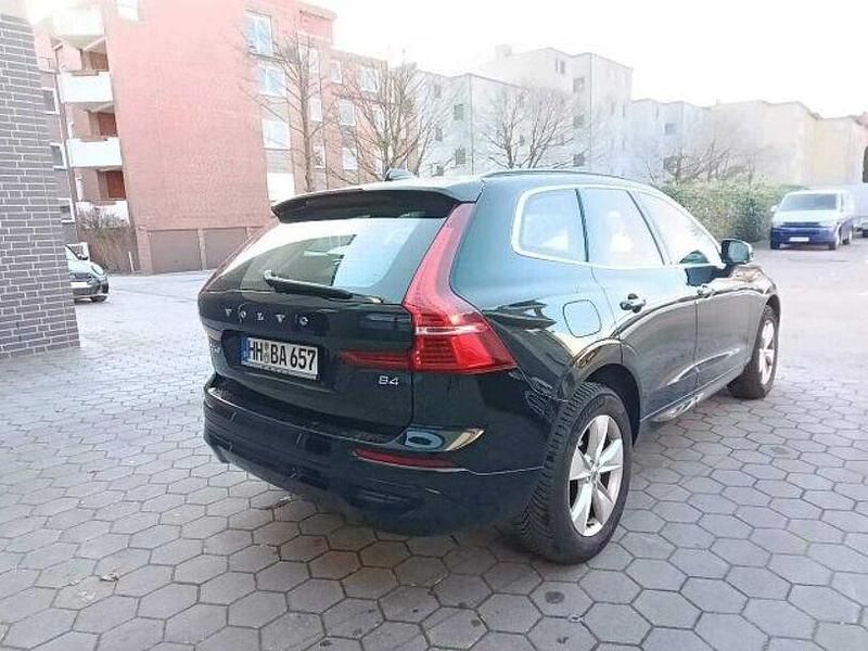 Gebraucht Volvo XC60 Core 197 PS (144 kW) 2024 Schwarz SUV