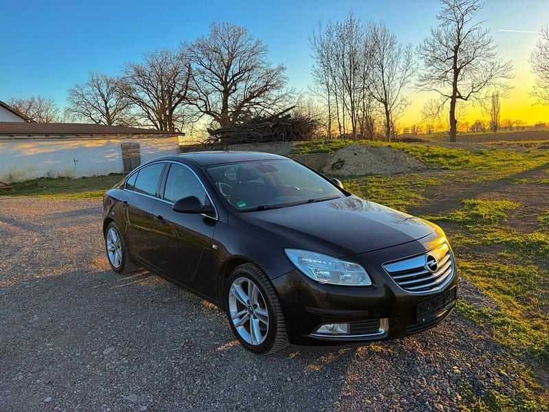 Gebraucht Opel Insignia Sport 260 PS (191 kW) 2009 Schwarz Limousine