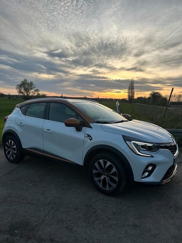 Gebraucht Renault Captur 154 PS (113 kW) 2020 Weiß SUV