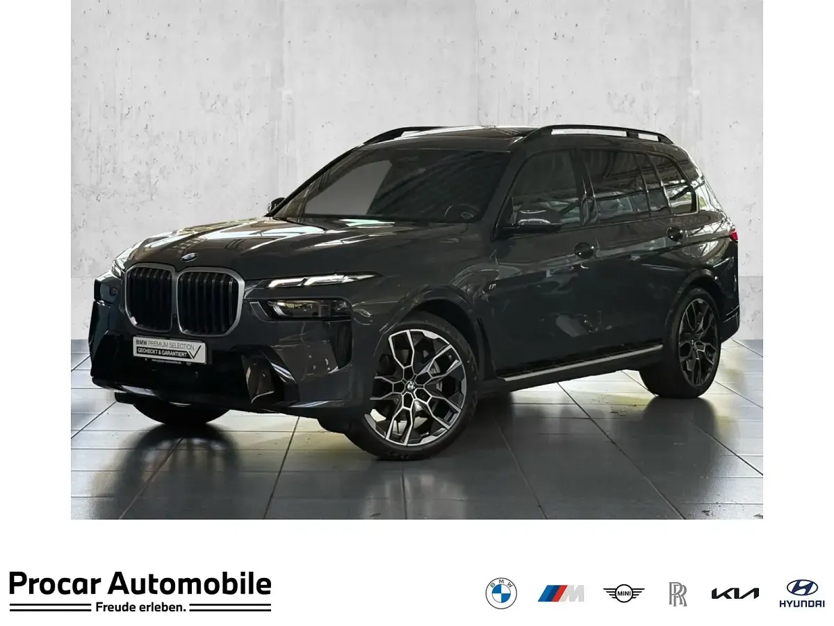 Gebraucht BMW X7 M Sport 381 PS (280 kW) 2025 SUV