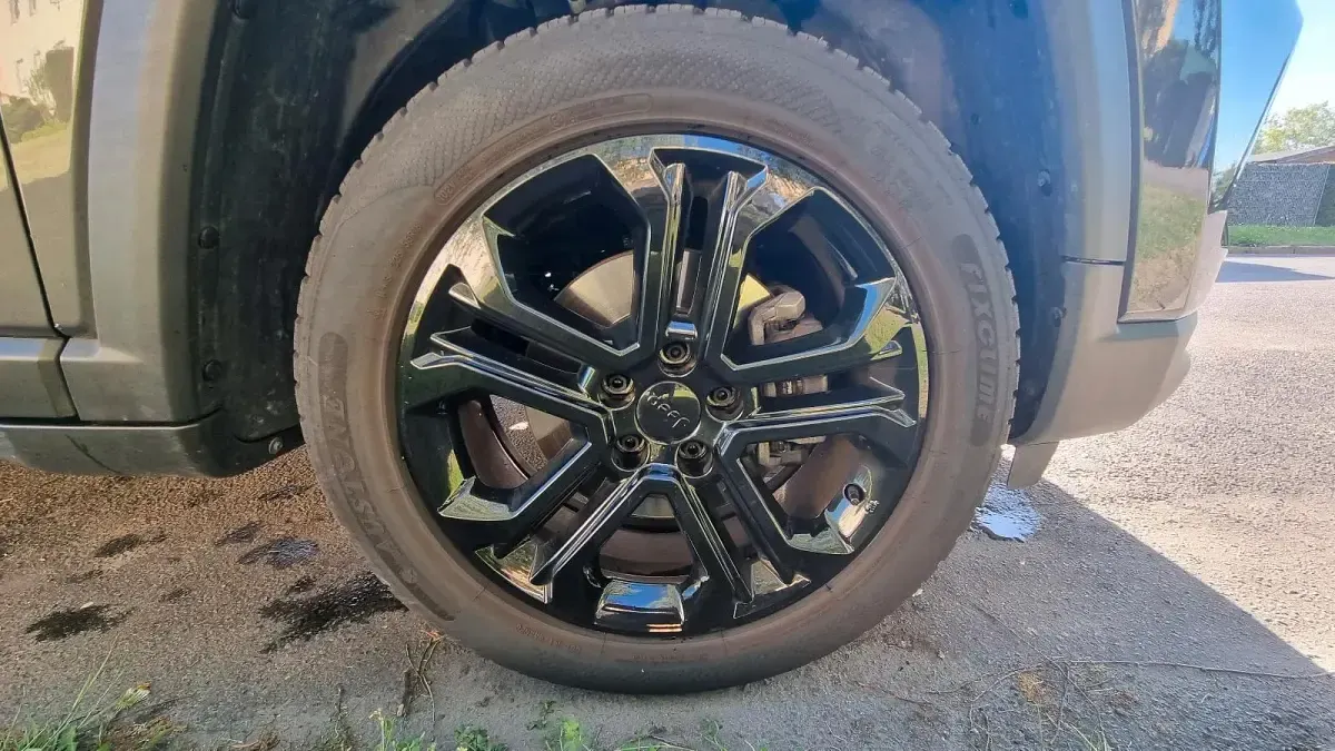 Gebraucht Jeep Compass Night Eagle 131 PS (96 kW) 2023 Grau SUV
