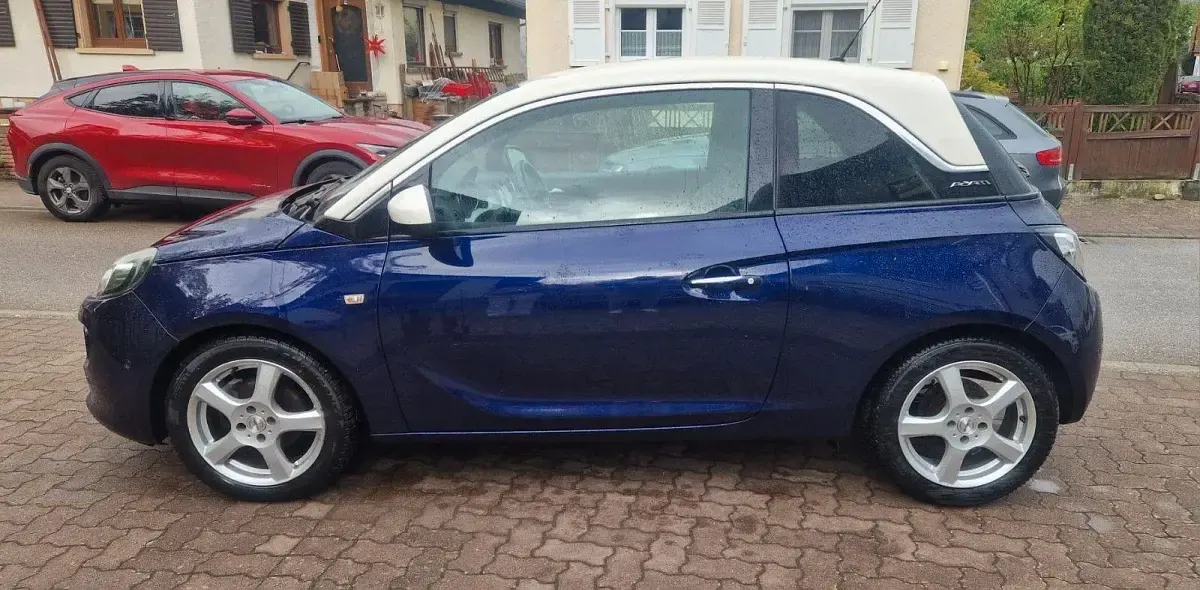 Gebraucht Opel Adam 69 PS (50 kW) 2013 Blau Kleinwagen
