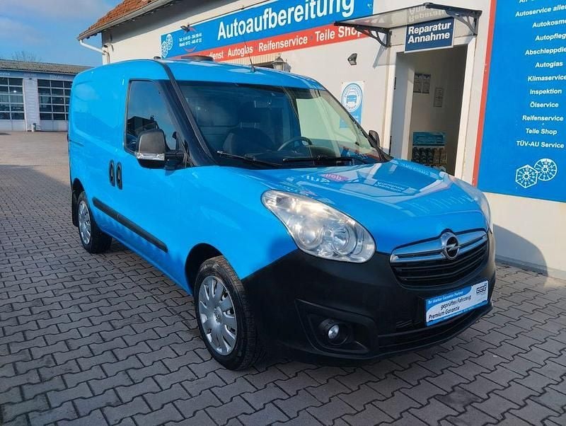 Gebraucht Opel Combo Edition 120 PS (88 kW) 2015 Blau Van / Kleinbus