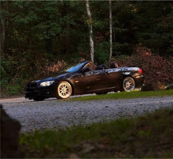 Schwarz Gebraucht 2010 BMW 320 Cabriolet M Performance Cabrio | 14.500 € (Fairer Preis) - Bild 1/4