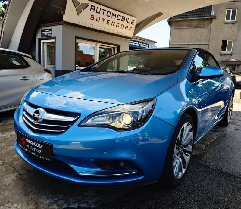 Blau Gebraucht 2016 Opel Cascada Innovation Cabrio | 11.999 € (Guter Preis) - Bild 1/4