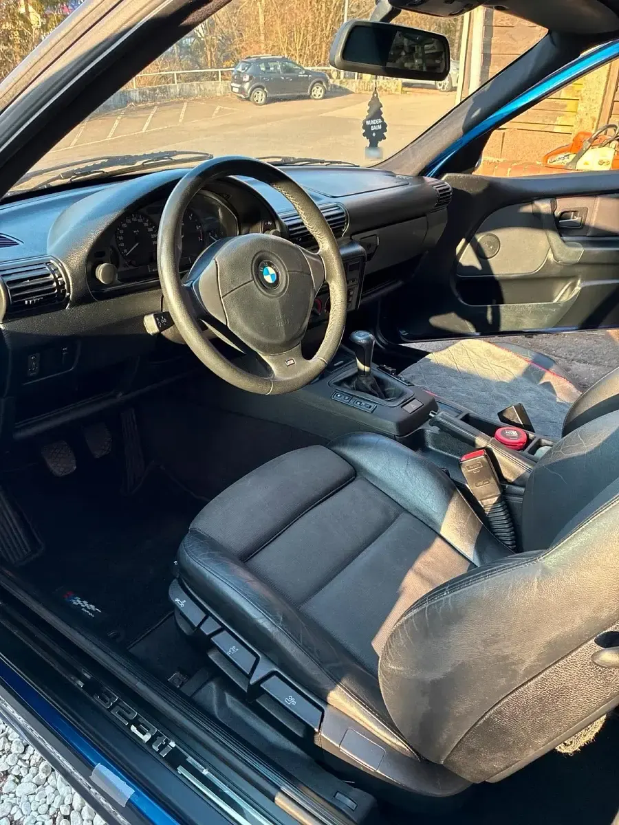 Occasion BMW 323 170 ch (125 kW) 2000 Bleue Coupé