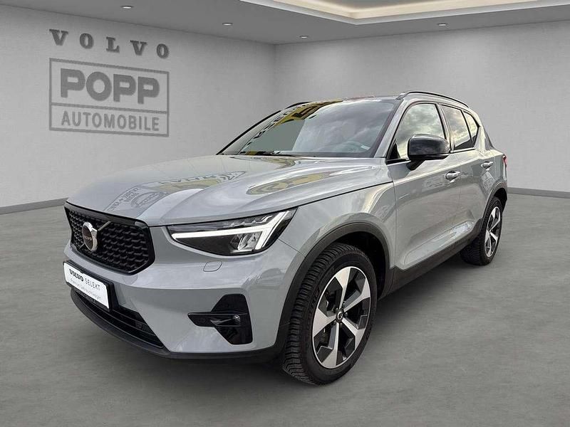 Vapour grey Gebraucht 2024 Volvo XC40 Plus SUV | 34.960 € (Fairer Preis) - Bild 1/4