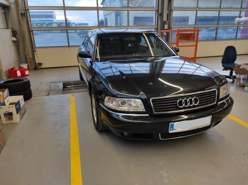 Gebraucht Audi A8 224 PS (164 kW) 2002 Schwarz Limousine