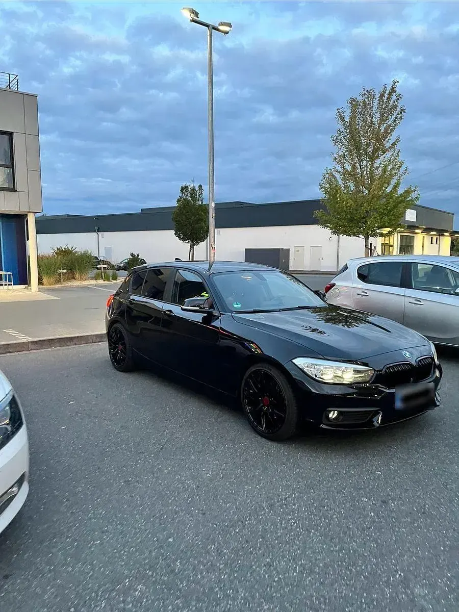 Gebraucht BMW 116 Performance 109 PS (80 kW) 2016 Schwarz Kleinwagen