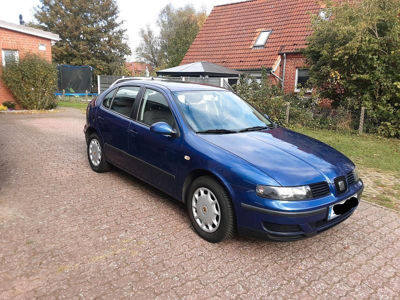 Blau Gebraucht 2004 Seat Leon Coupé | 2.500 € (Fairer Preis) - Bild 1/4