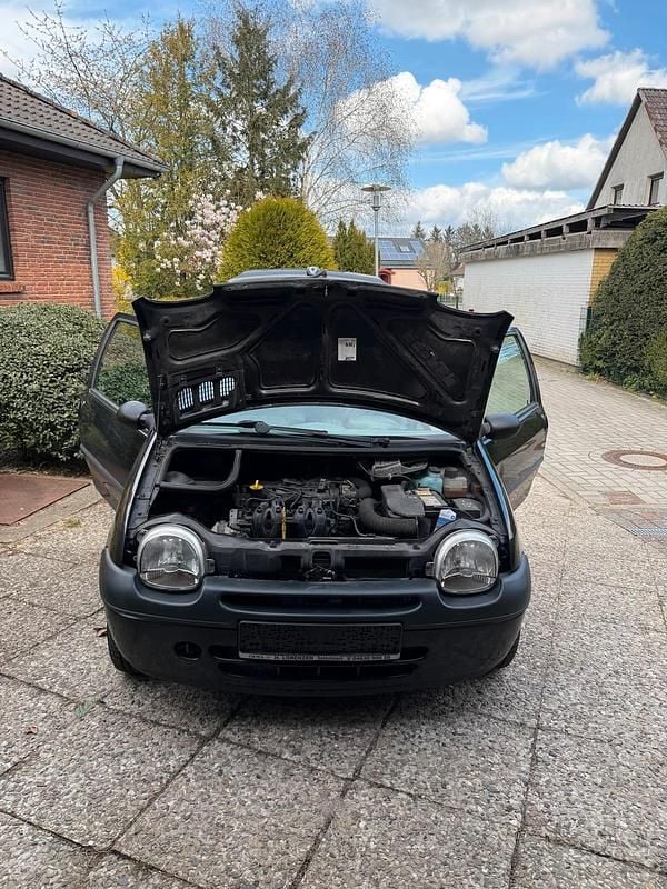 Second-hand Renault Twingo 60 CP (44 kW) 2007 Negru Hatchback