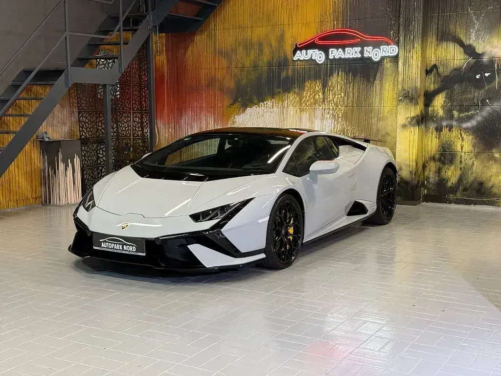 Gebraucht Lamborghini Huracán 640 PS (470 kW) 2024 Grau Coupé