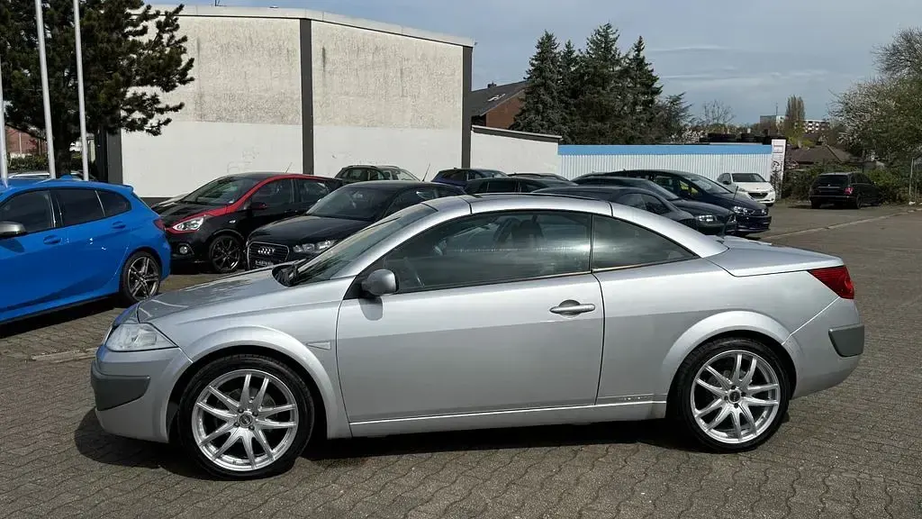 Gebraucht Renault Mégane Cabriolet Dynamique 111 PS (81 kW) 2007 Grau Cabrio