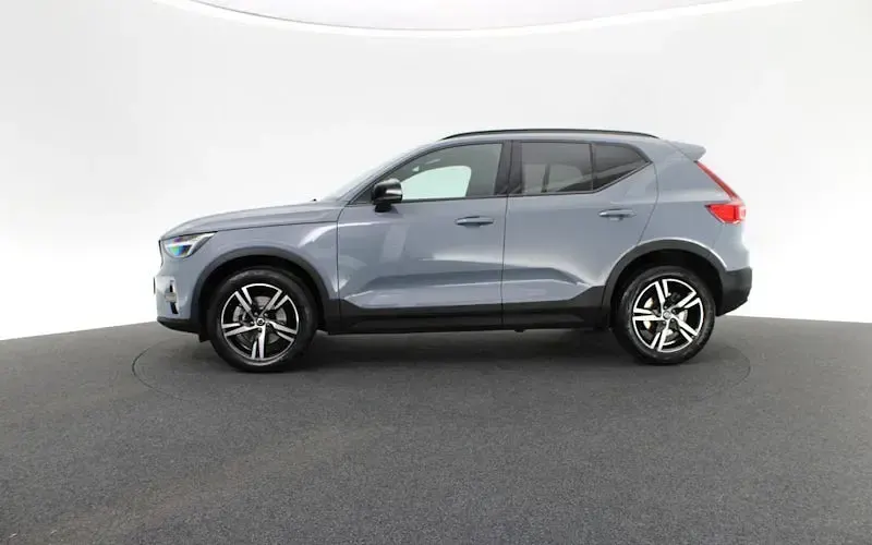 Gebraucht Volvo XC40 Plus 197 PS (144 kW) 2023 Grau SUV
