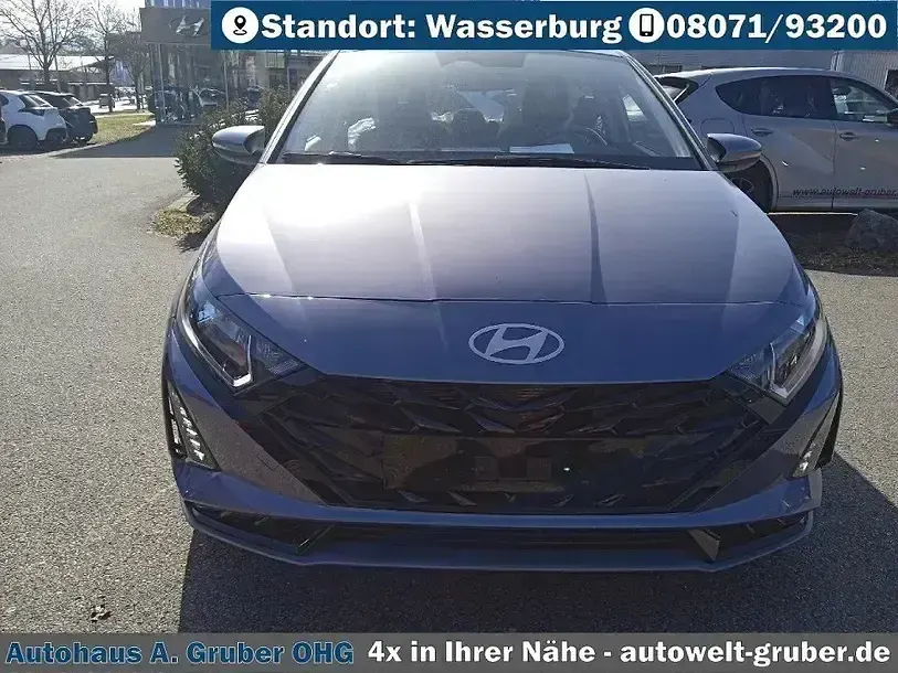 Gebraucht Hyundai i20 Trend 101 PS (74 kW) 2025 Blau Limousine