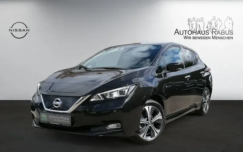 Gebraucht Nissan Leaf N-Connecta 110 kW (150 PS) 2022 Schwarz black metallic Kleinwagen
