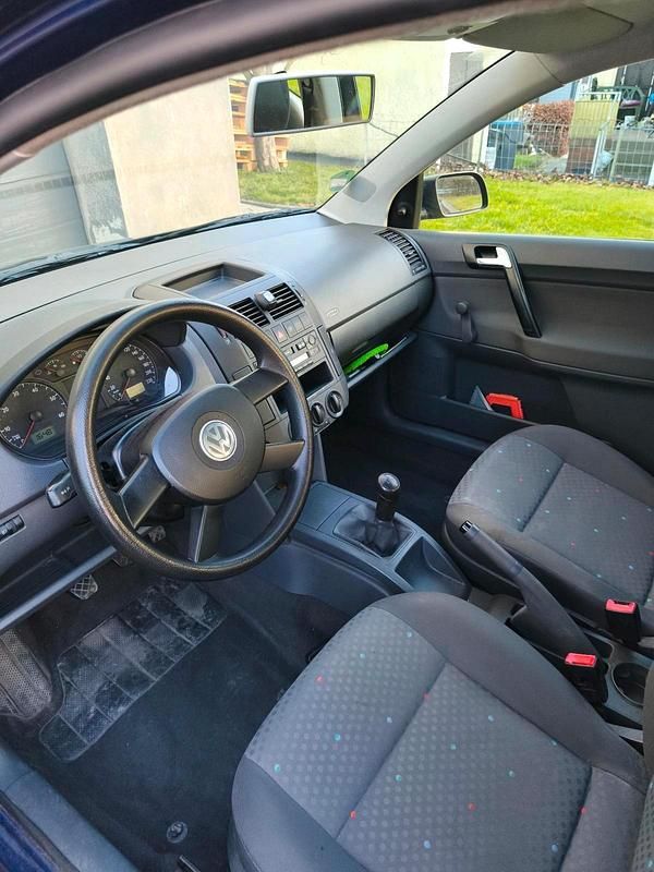 Gebraucht VW Polo 54 PS (39 kW) 2004 Blau Kleinwagen