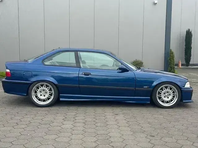 Second-hand BMW M3 Performance 286 CP (210 kW) 1994 Albastru Coupe