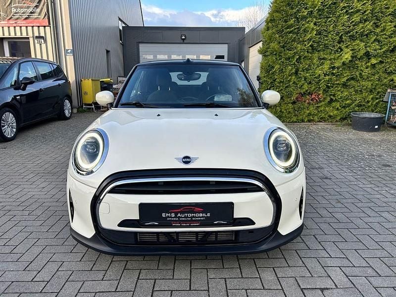 Gebraucht Mini Cooper Cabriolet 136 PS (100 kW) 2021 Weiß Cabrio