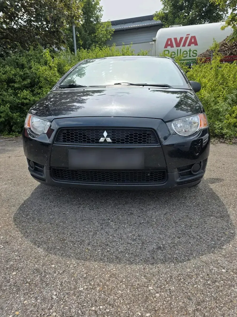 Gebraucht Mitsubishi Colt 95 PS (69 kW) 2009 Schwarz Kleinwagen