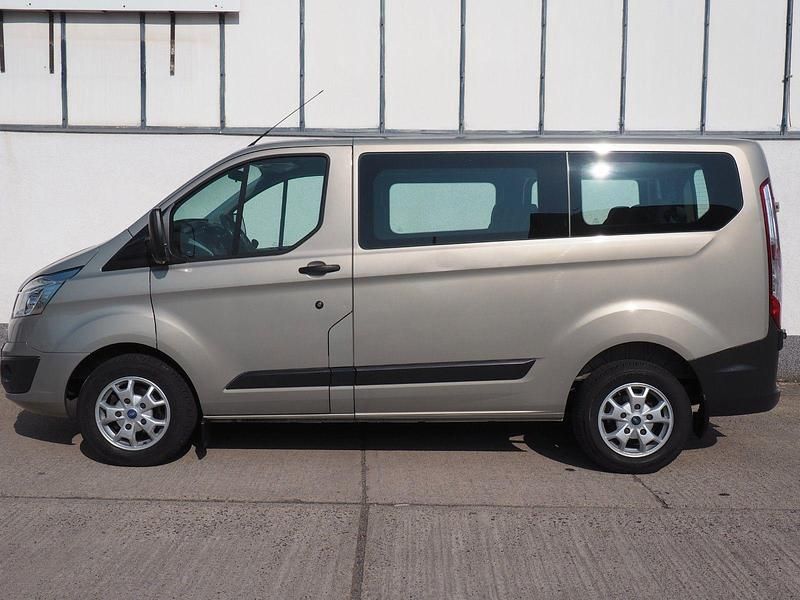 Gebraucht Ford Transit Trend 125 PS (91 kW) 2014 Silber Kombi