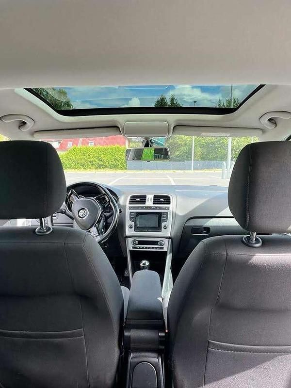 Gebraucht VW Polo Highline 105 PS (77 kW) 2017 Weiß Kleinwagen