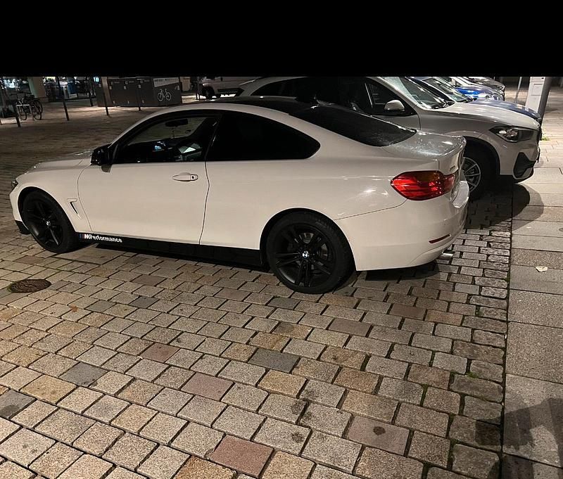 Gebraucht BMW 420 184 PS (135 kW) 2014 Weiß Coupé