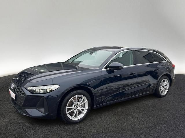 Gebraucht Audi A5 Sport 204 PS (150 kW) 2025 Firmamentblau metallic Kombi