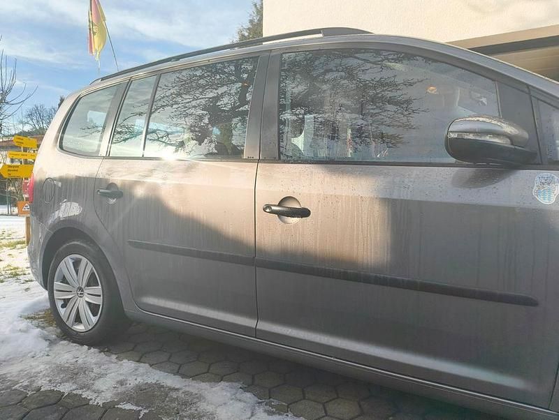 Gebraucht VW Touran 105 PS (77 kW) 2010 Beige Van / Kleinbus