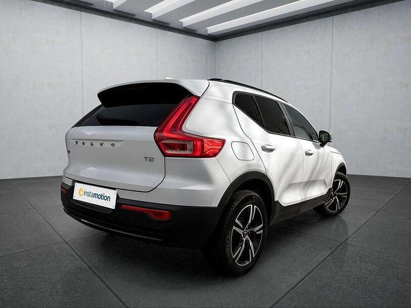 Gebraucht Volvo XC40 129 PS (94 kW) 2023 Weiß SUV