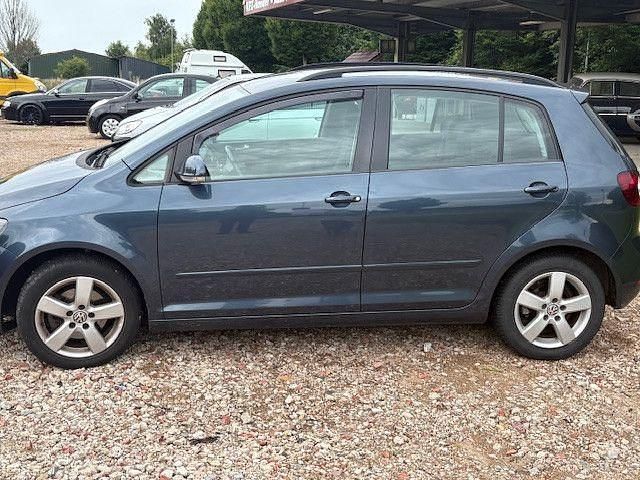 Gebraucht VW Golf Plus Cross Comfortline 122 PS (89 kW) 2011 Blau Van / Kleinbus