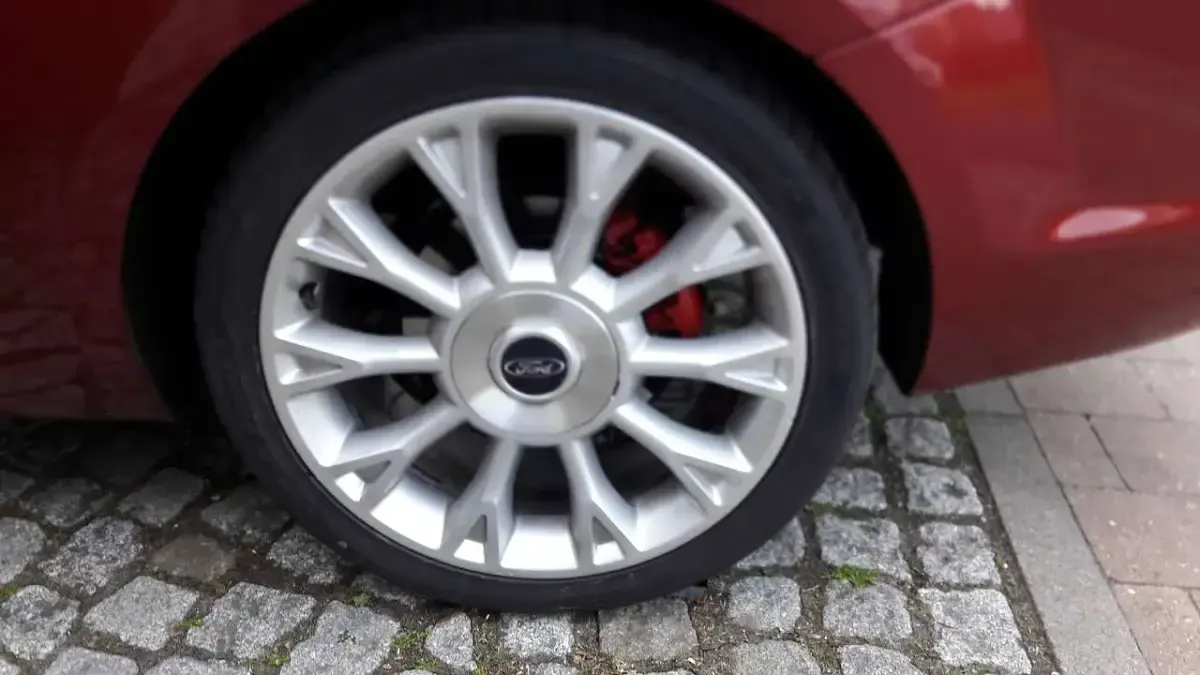 Gebraucht Ford Focus Cabriolet Titanium 136 PS (100 kW) 2008 Rot Cabrio